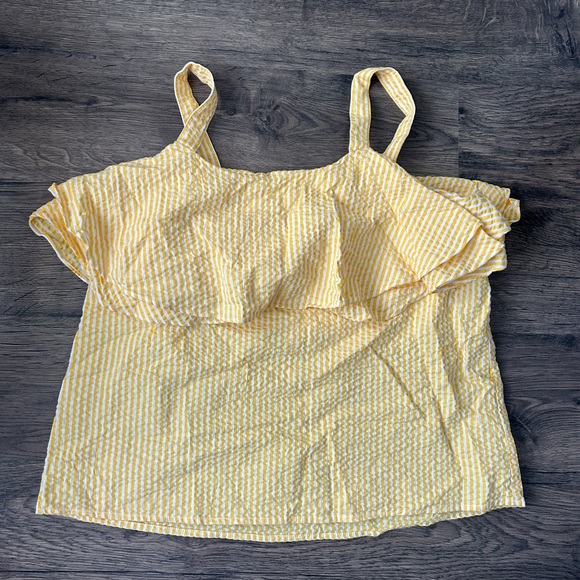 a new day Tops - A new day white yellow ruffle spaghetti strap blouse size M